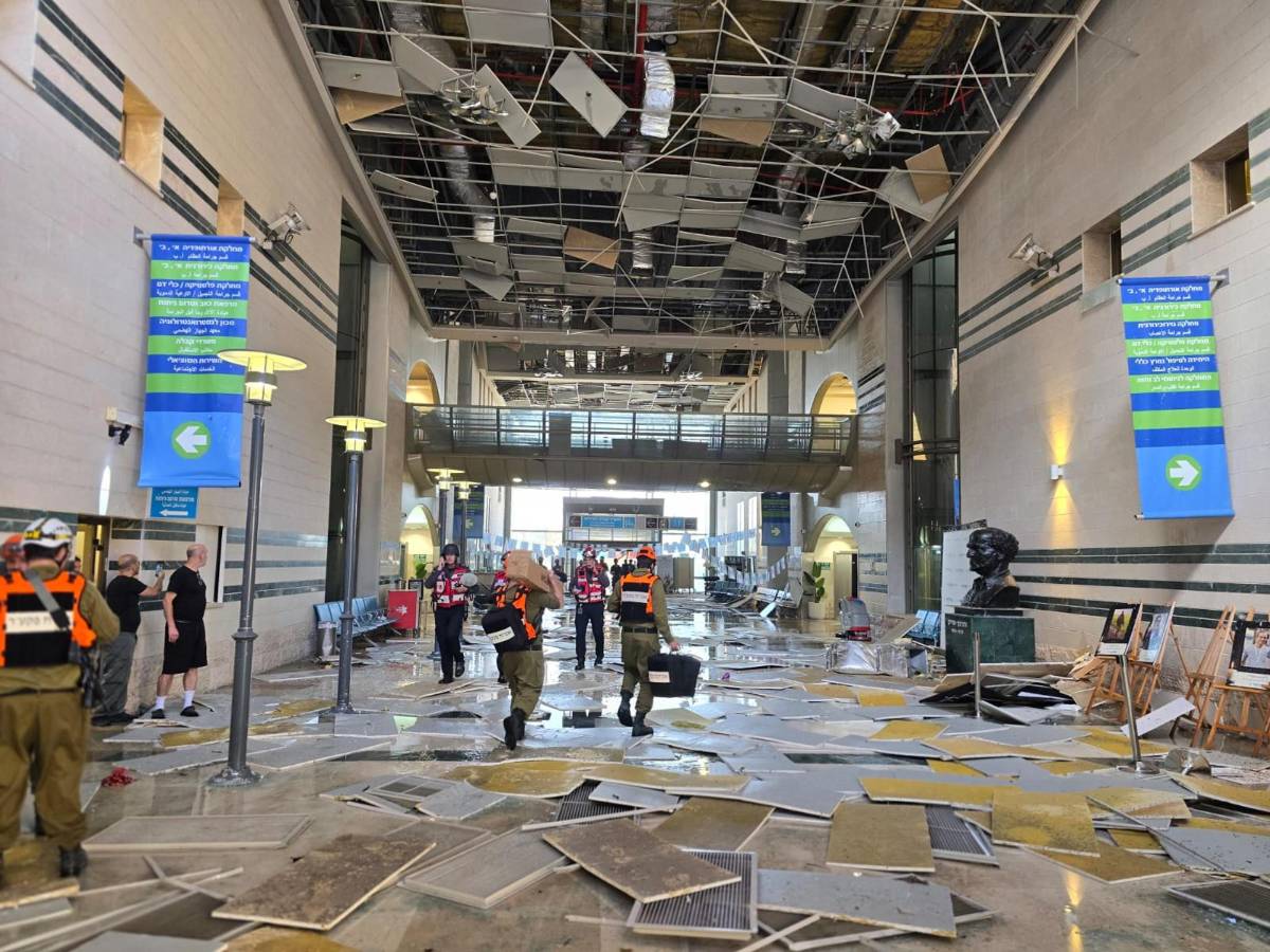 Las imágenes del ataque de Irán a uno de los principales hospitales de Israel