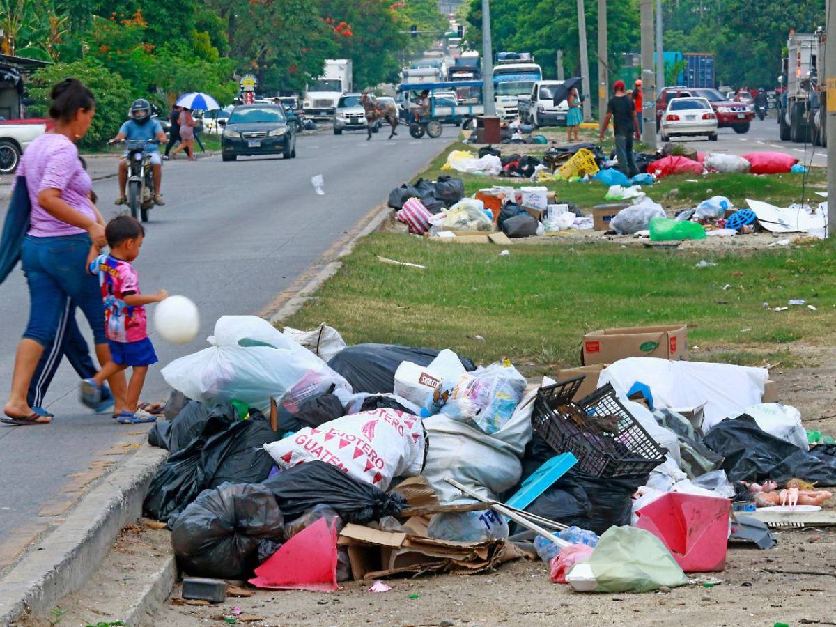 Basura “ahoga a San Pedro Sula, así lucen sus calles