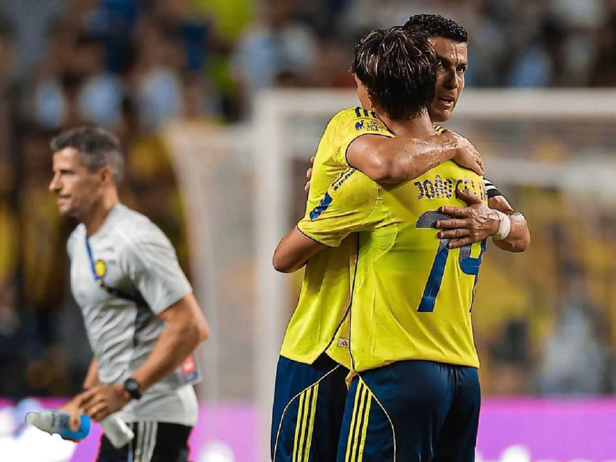 Cristiano Ronaldo echó a Benzema, gesto a Joao Félix y debutó otro exBarcelona