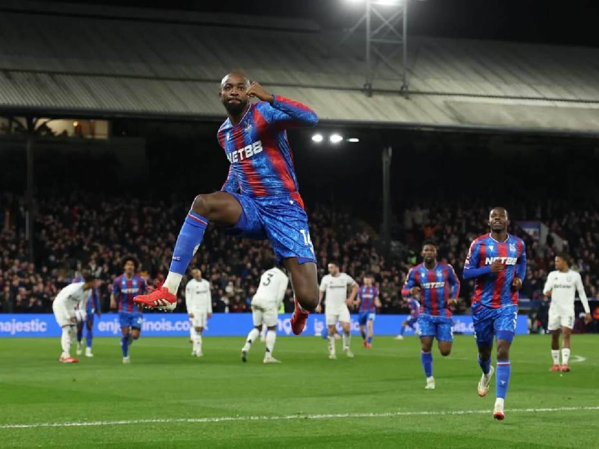 Sufrió una criminal patada en pleno partido y esto informan sobre su estado