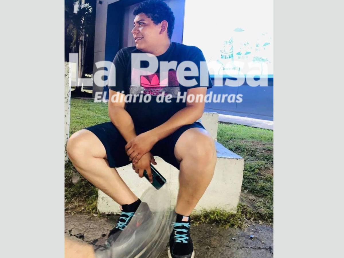 Óscar recibió una llamada, dijo que haría una carrera, minutos después fue asesinado en SPS