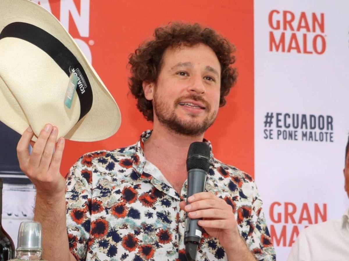 Luisito Comunica muestra progreso después de ser hospitalizado de emergencia