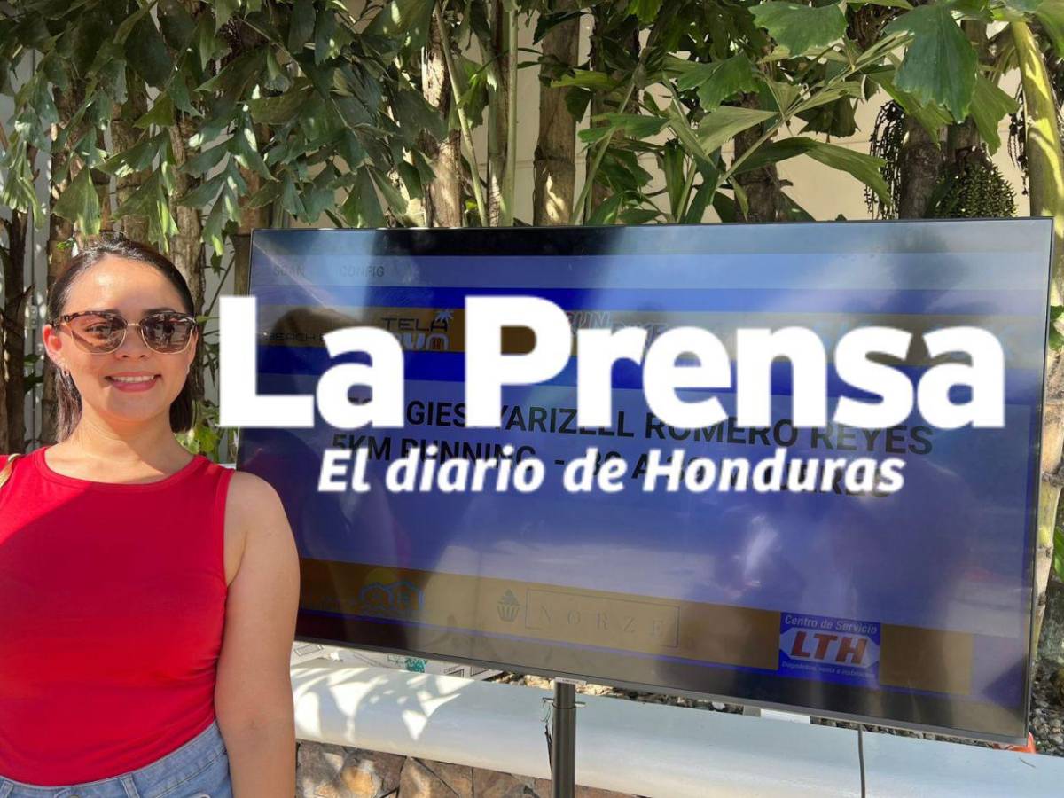 ¿Quién es la maestra y abogada que se viralizó en las redes por su porte y belleza?