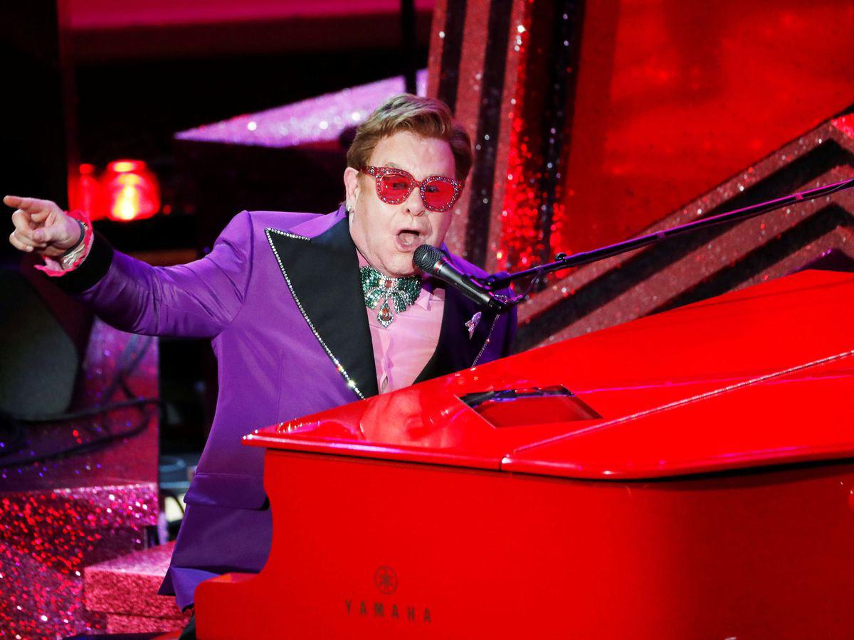 Elton John da positivo a covid-19 y cancela sus conciertos