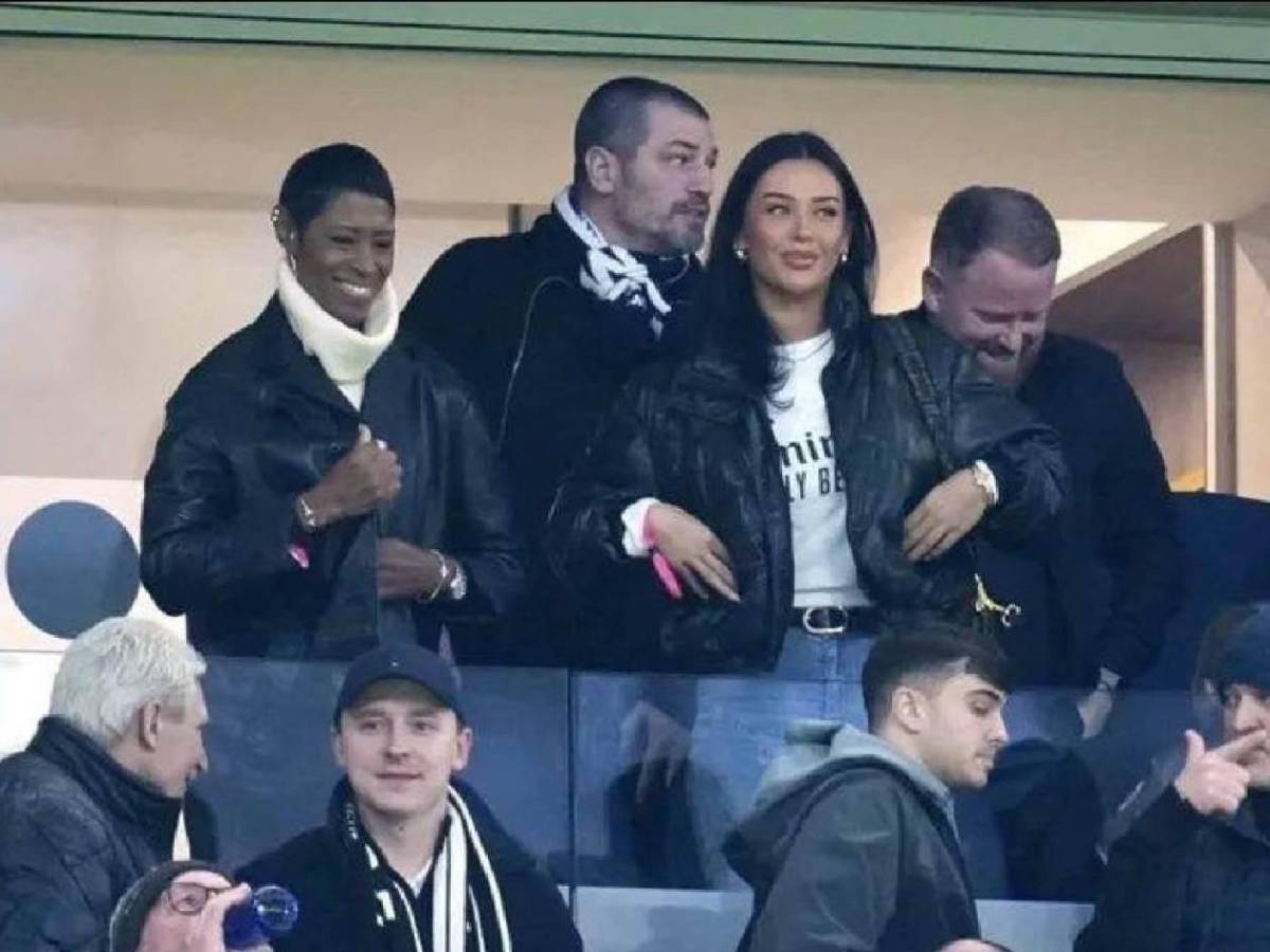 Bellingham es captado con su nueva novia en el Bernabéu: es mayor que él