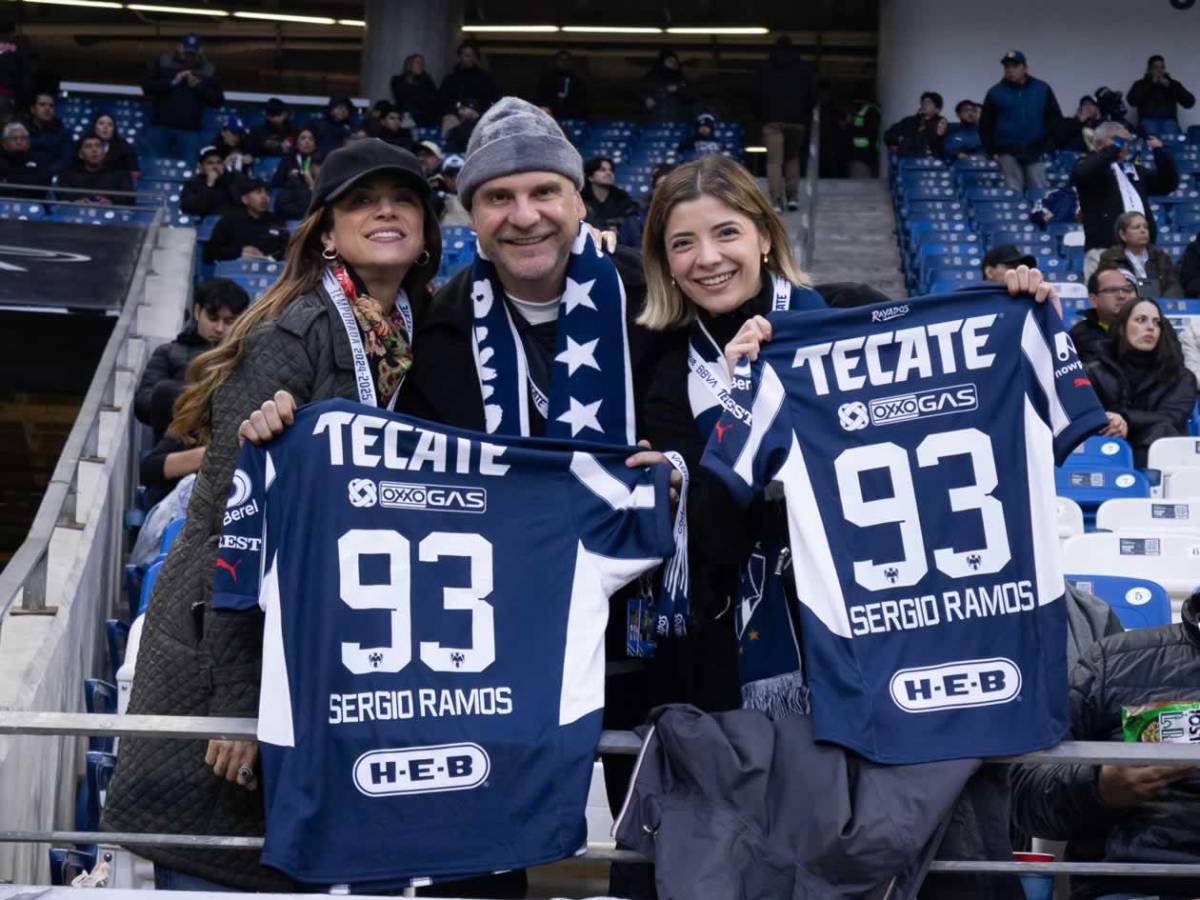 Sergio Ramos debutó con Monterrey: causa locura y casi hace un golazo