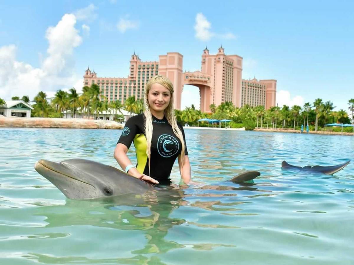 Andy Najar y su sexy esposa vacacionaron en paradisíaca isla: ella lució bikinazos