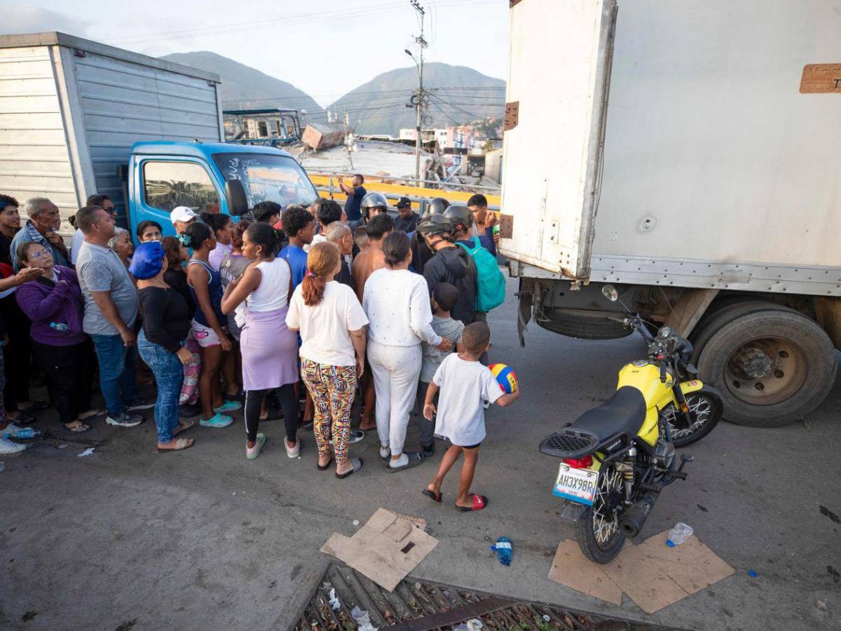 Rescatistas internacionales se marchan, pero la emergencia continúa en Venezuela