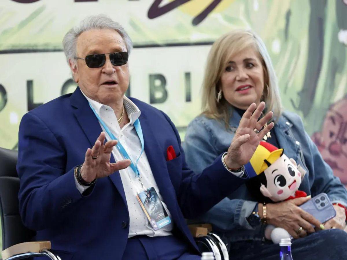 Carlos Villagrán “Kiko” conoció a su esposa en internet y a los 63 años