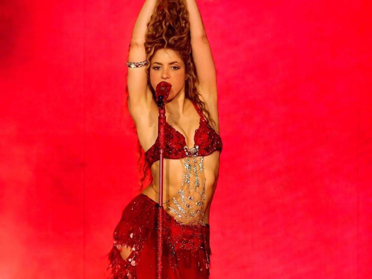 Shakira “destruye” a Clara Chía y Piqué con sus 10 mandamientos