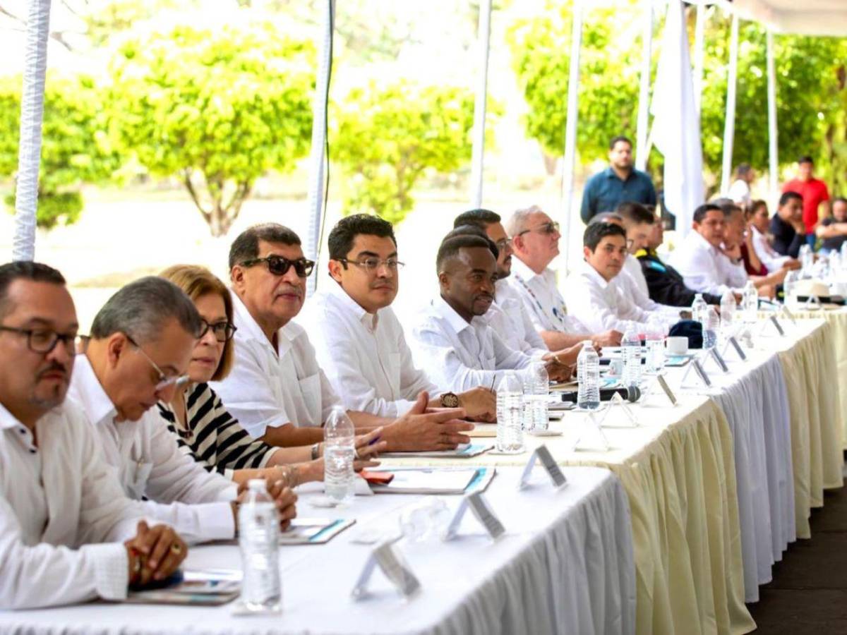 Así fue el Consejo de Ministros en la propiedad de los Zelaya Castro en Olancho