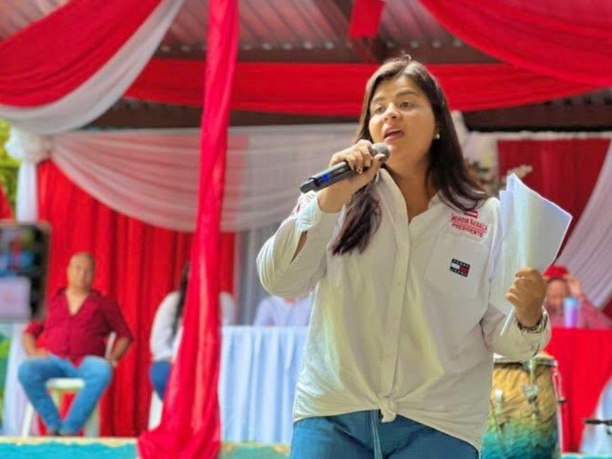 Katherine Guillén rompe 50 años de dominio del PN y conquista alcaldía en Choluteca