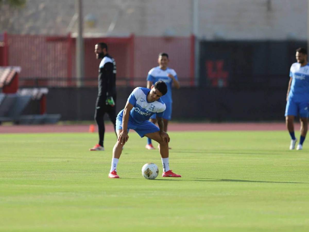 ¿Quién es la misteriosa chica? Bellezas y lo que hizo Palma en entreno de Honduras