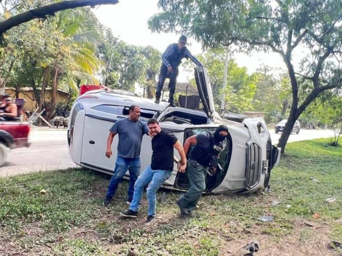 Dennis Galván, ligado al crimen de Valeria Alvarado, rompe en llanto en los juzgados