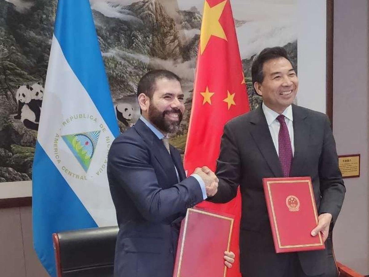 Daniel Ortega le otorga a su hijo firmar acuerdo con China