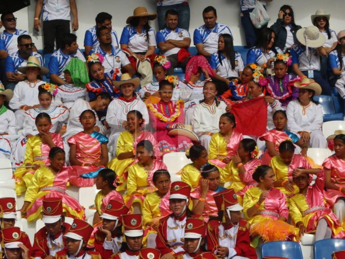 En fotos: Honduras celebra su independencia con civismo y tradición