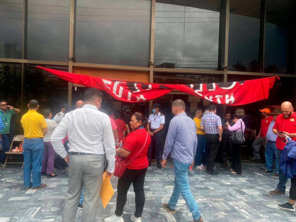 L273 millones le costará al IHSS reajuste salarial a 6,000 empleados