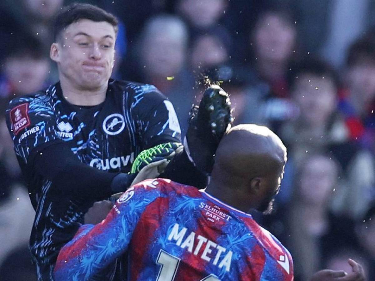 Sufrió una criminal patada en pleno partido y esto informan sobre su estado