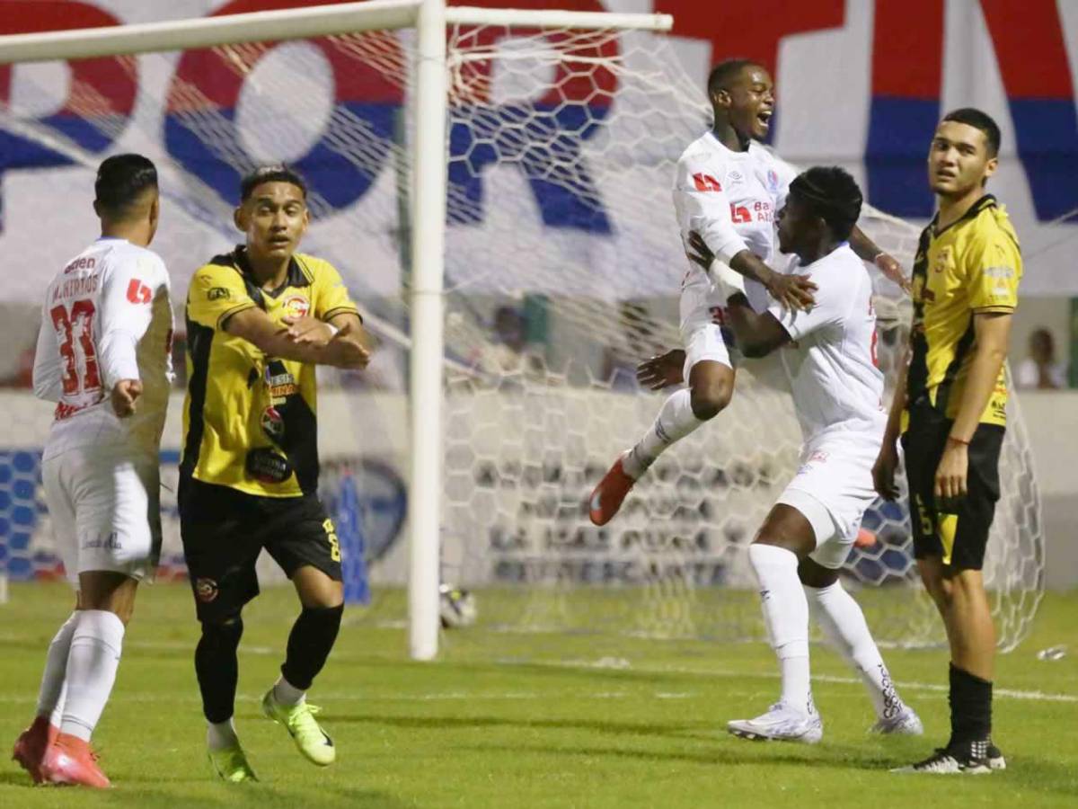 No se vio del Génesis vs Olimpia: bronca, risas, polémica y linda mamá