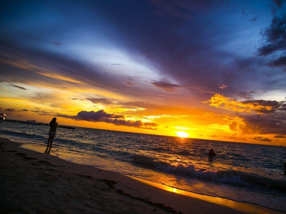 Guía para disfrutar Roatán durante la Semana Morazánica 2026