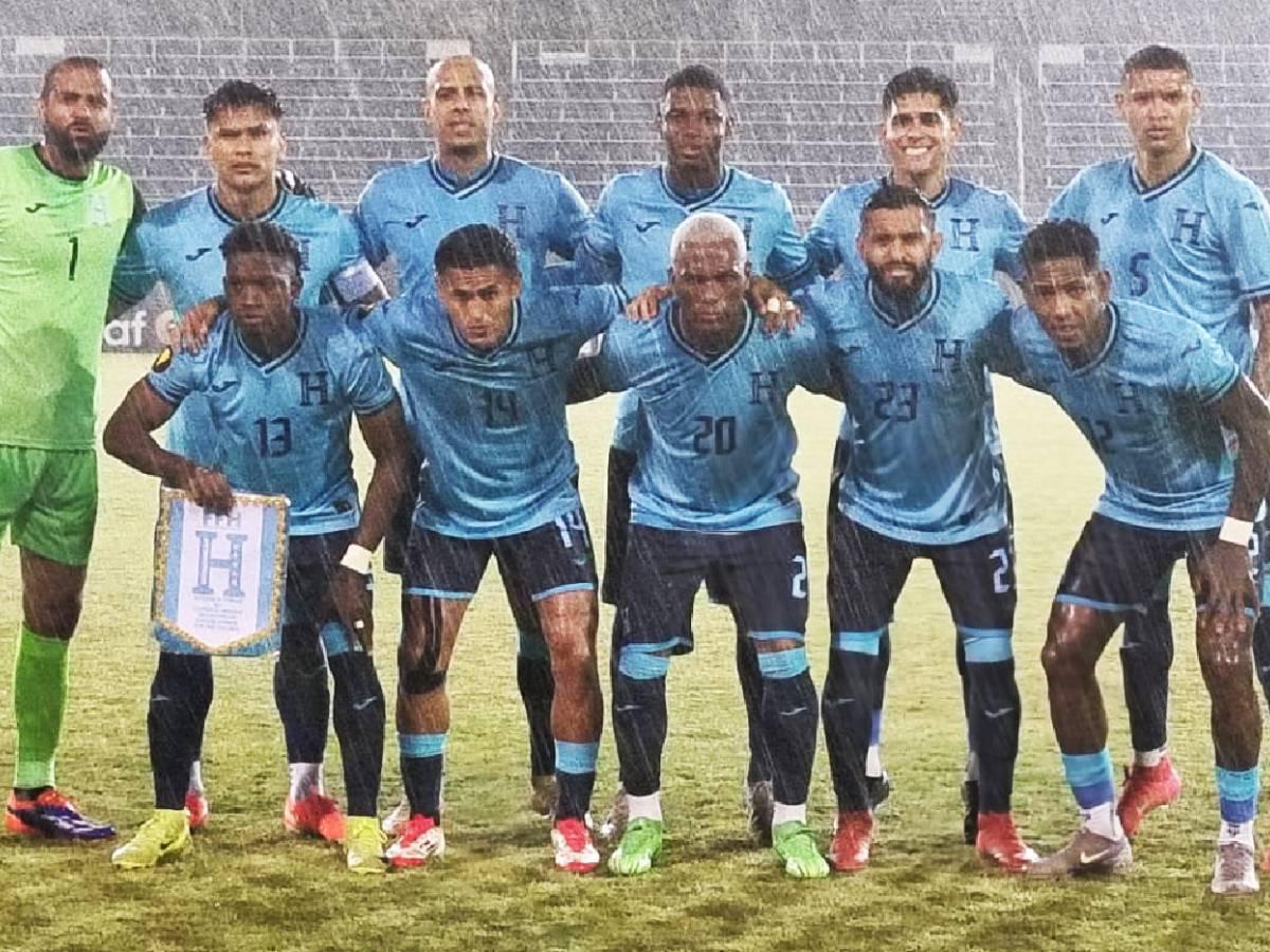 Bermudas - Honduras: Indignación y críticas contra Edrick Menjívar por lo que hizo