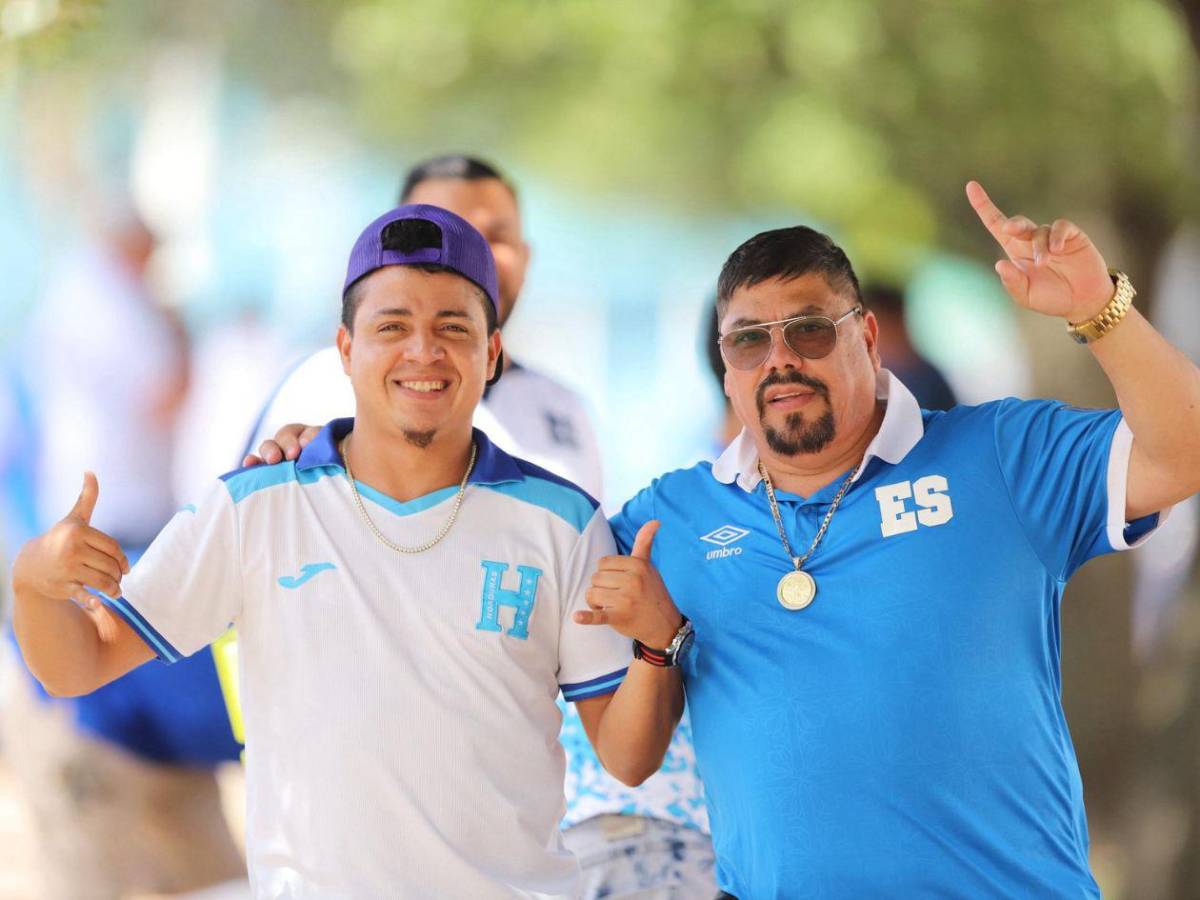 Honduras - El Salvador: Bellas chicas y curiosa petición a Palma