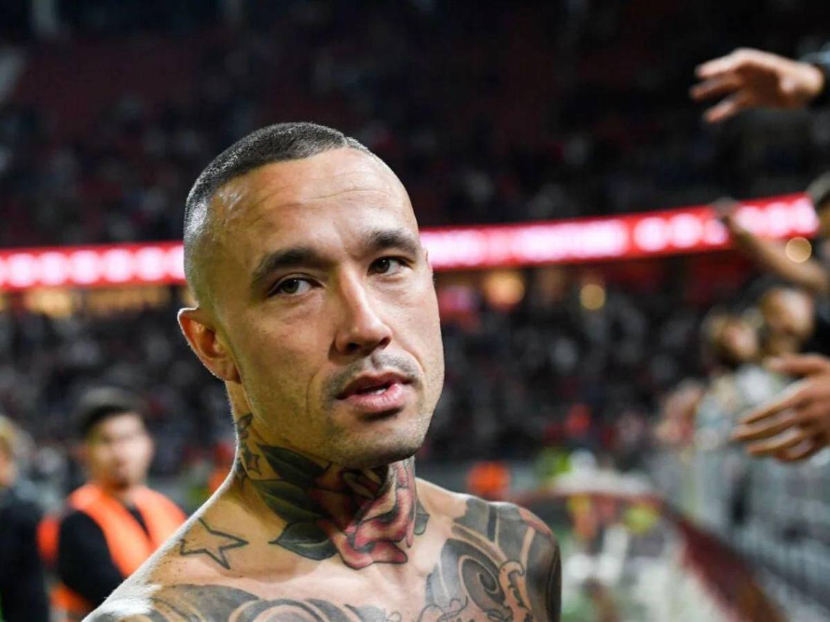 Futbolista confiesa mantener relaciones 500 veces al año y revela su salario