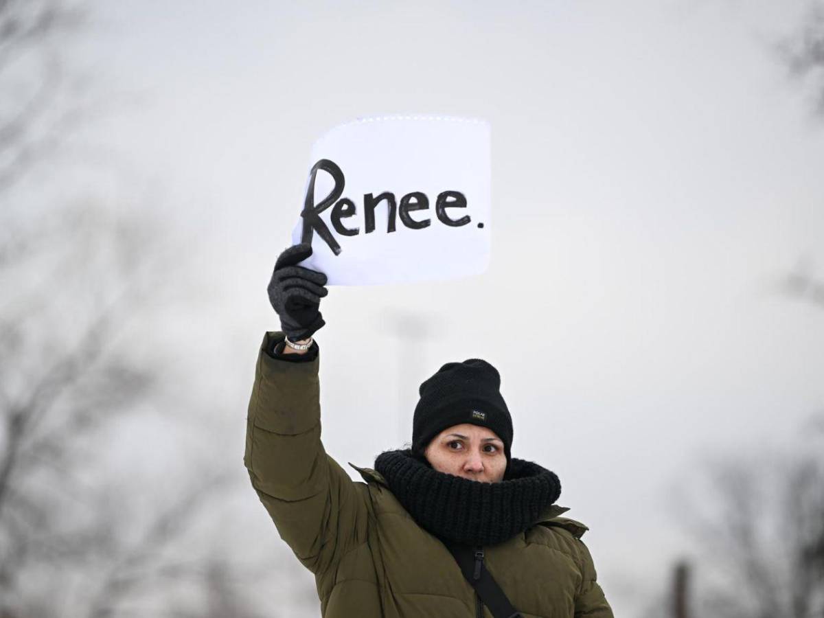 Lloran muerte de madre atacada a disparos por un agente de ICE