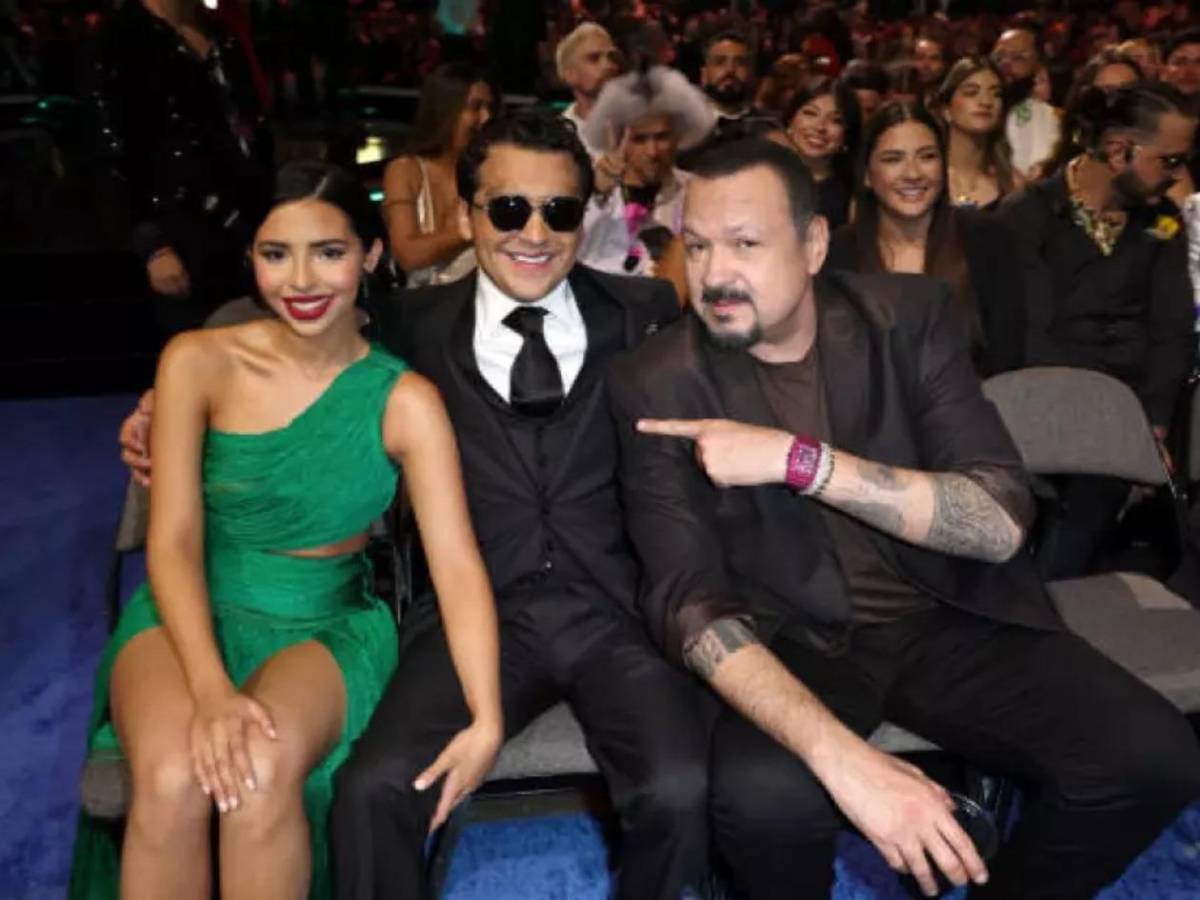 ¿Christian Nodal no quiere tener hijos con Ángela Aguilar? Esto dijo