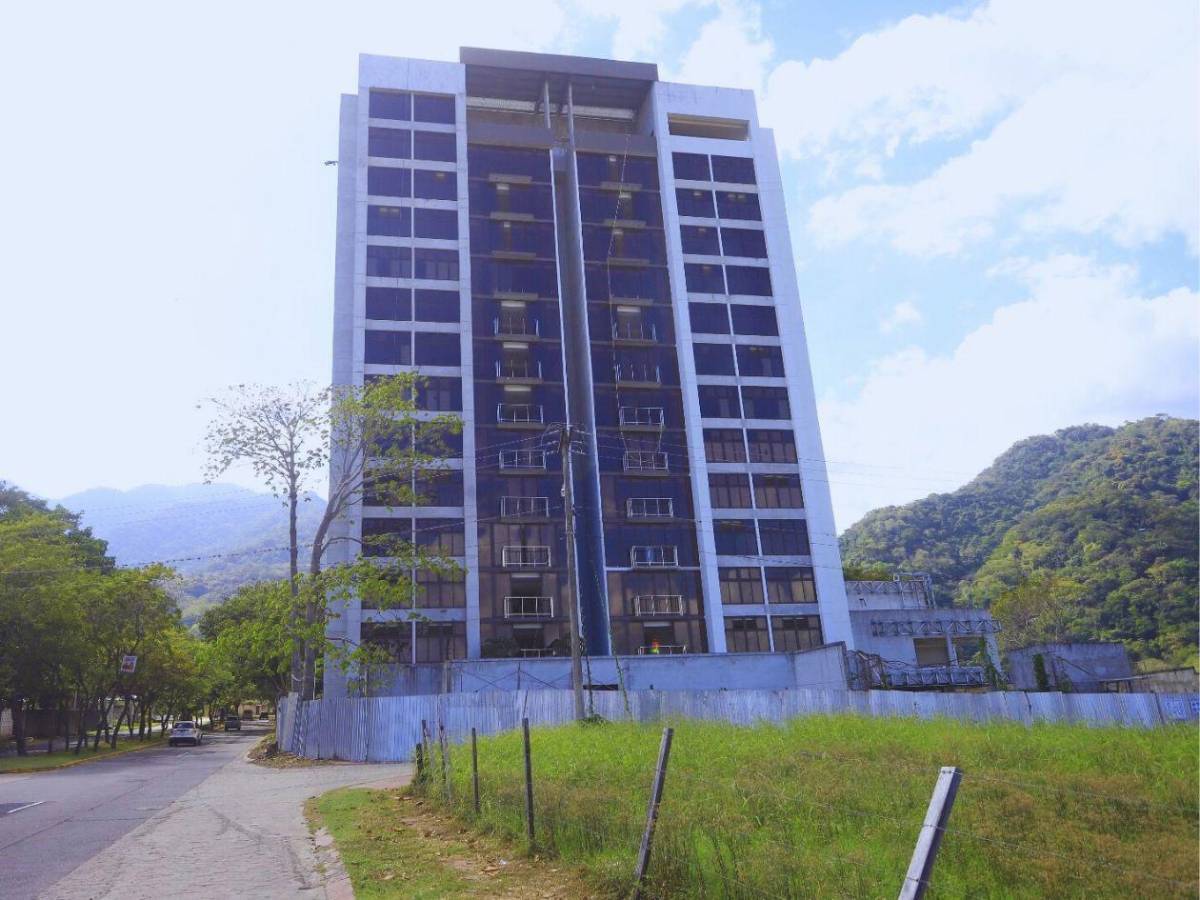 San Pedro Sula crece para arriba...¿Pagarías 1 millón de dólares por vivir en una de las nuevas torres?​
