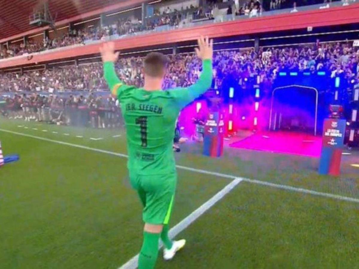 Barcelona arrollador, Yamal brilla ante la mirada de su novia y un gol polémico