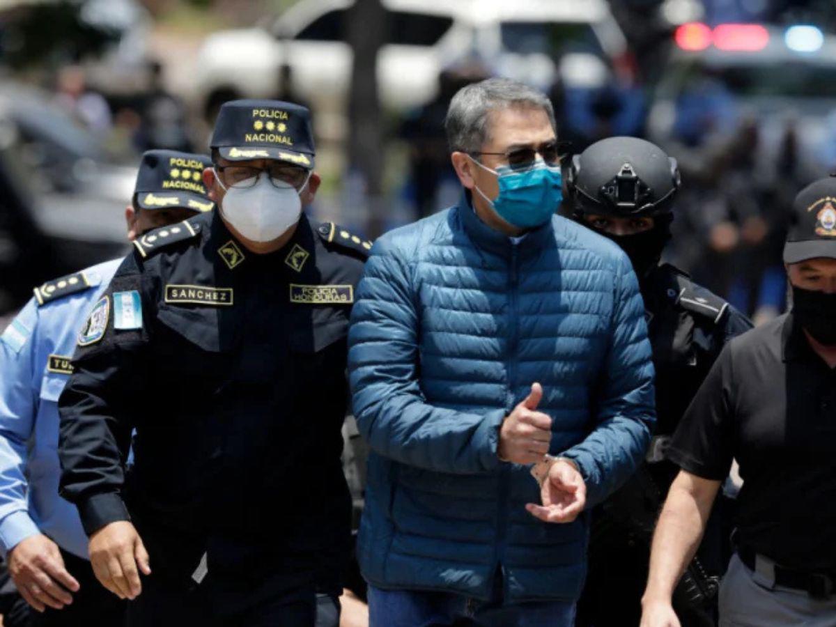 Tekashi revela que durmió junto a Juan Orlando Hernández en prisión