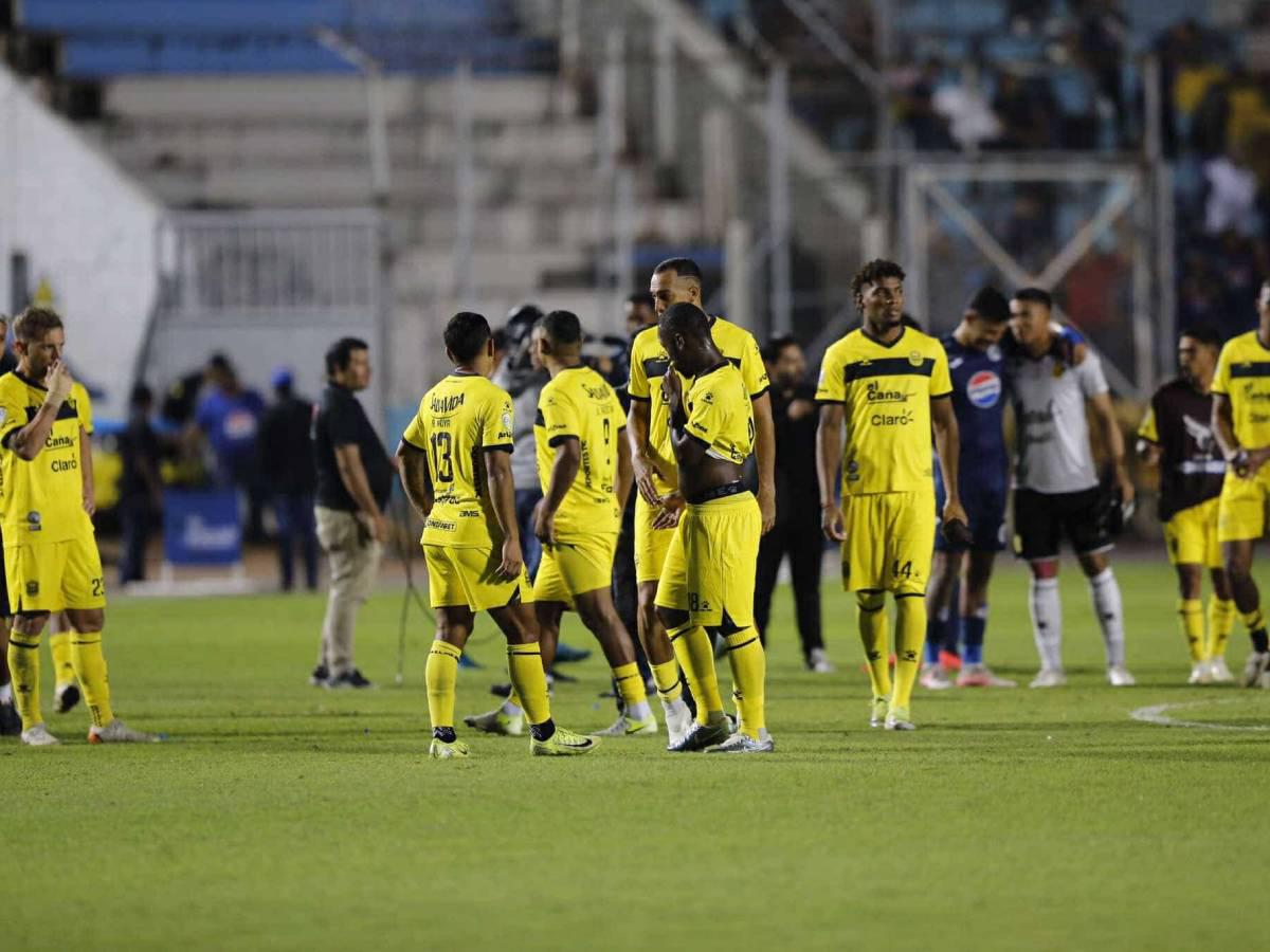 Tristeza en la plantilla del Real España tras la eliminación a manos del Motagua.