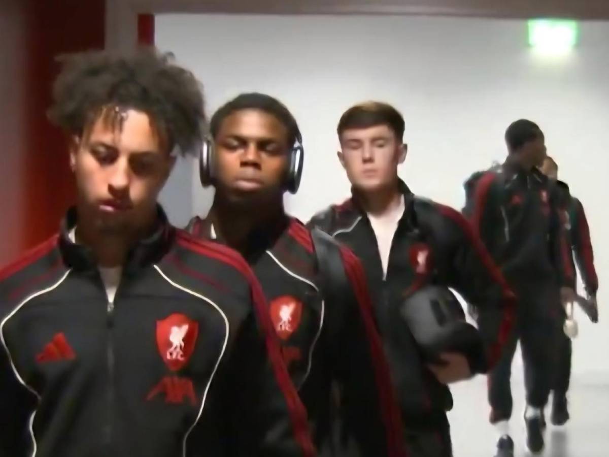 Novia de Keyrol Figueroa reacciona tras convocatoria por Liverpool:¿quién es ella?