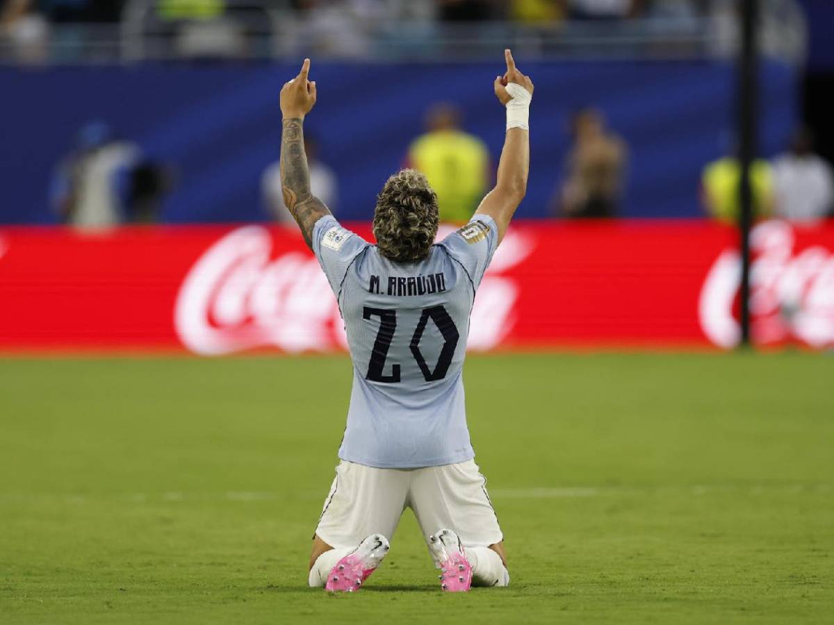 Uruguay decepciona en su debut en el Mundial, inesperado héroe y Arabia sorprende