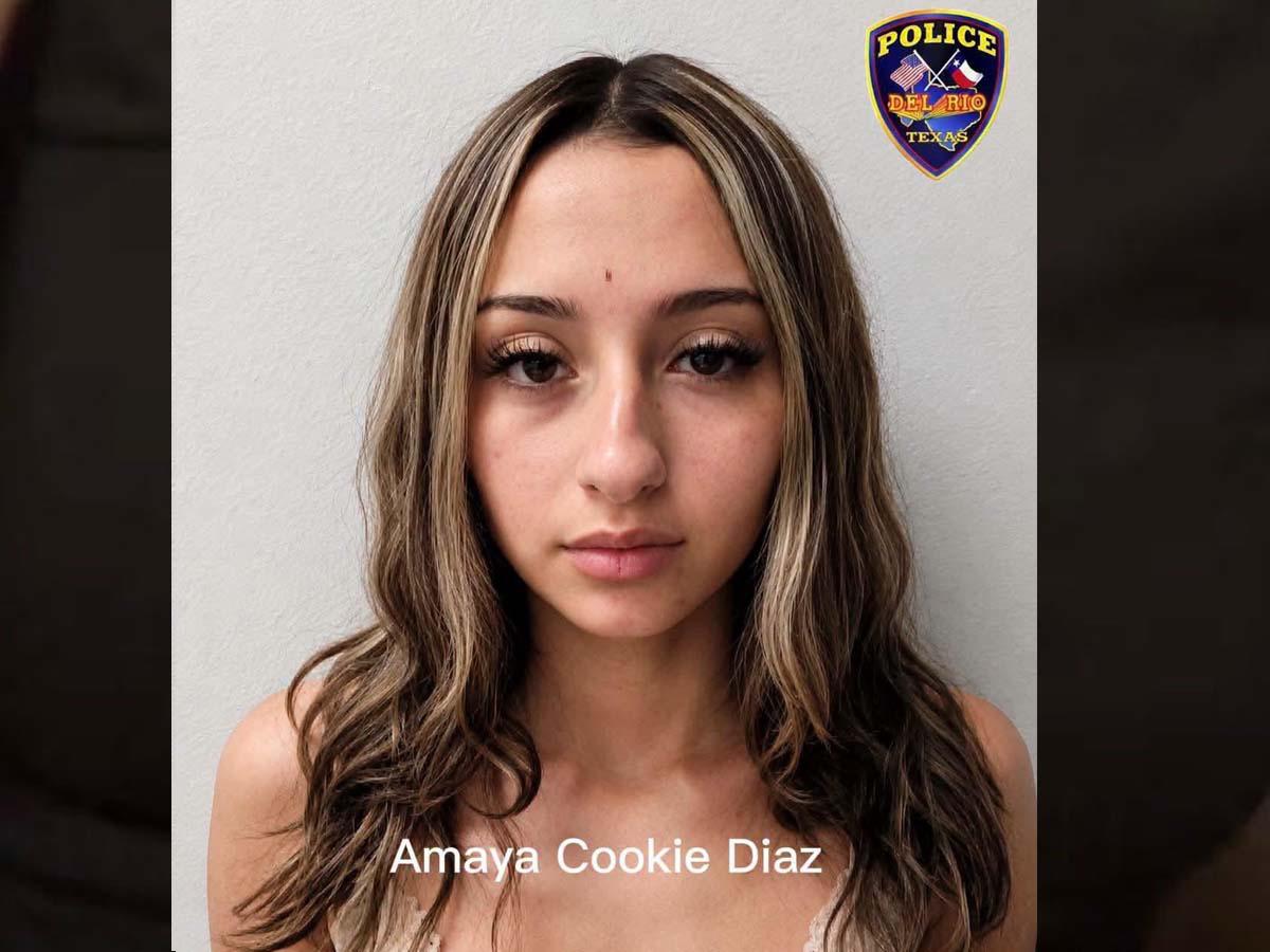 Joven hispana, madre de cinco hijos, es asesinada a puñaladas por tres amigas en Texas