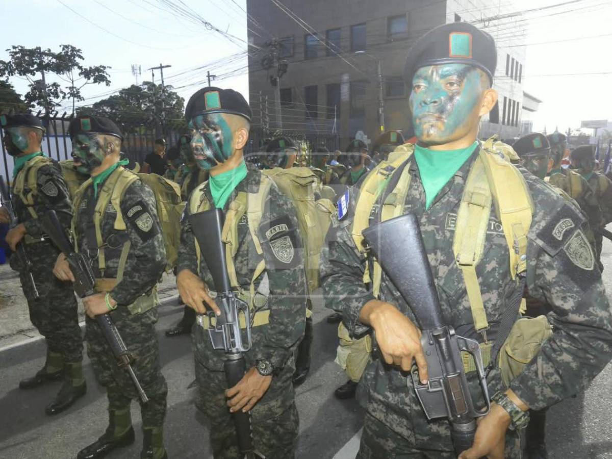 San Pedro Sula vibra con un colorido y diverso desfile de Independencia Patria