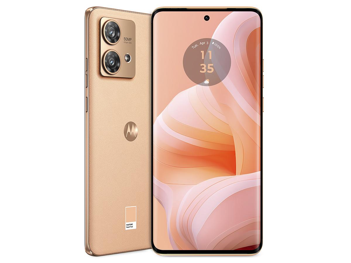 <i>El Motorola Edge 40 Neo lleva la resistencia y el rendimiento a nuevas alturas este verano. Con una pantalla POLED de 6,55” y una frecuencia de actualización de 144 Hz, este dispositivo es la elección perfecta.</i>