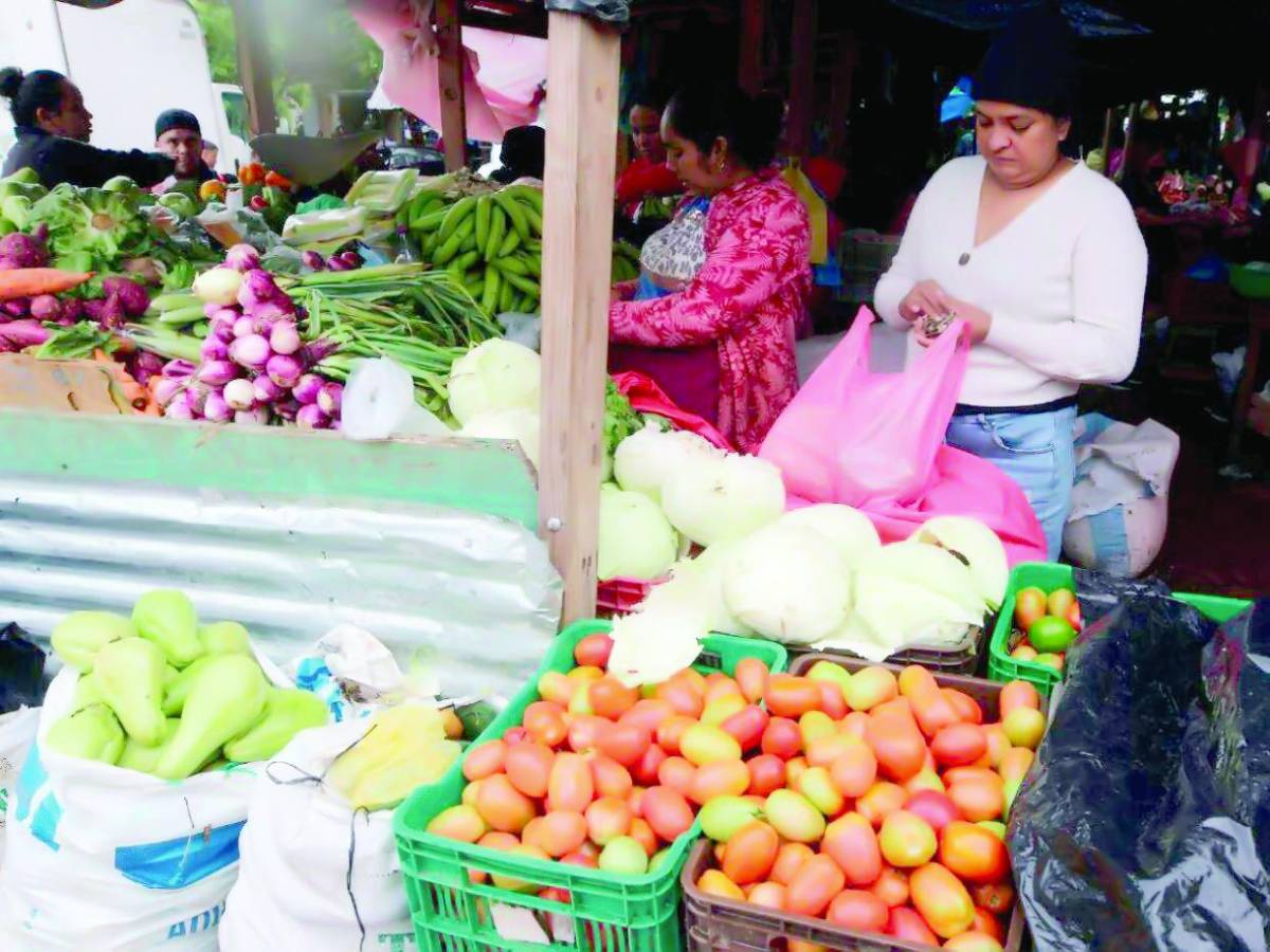 La canasta de 30 alimentos se incrementa a L12,344.55