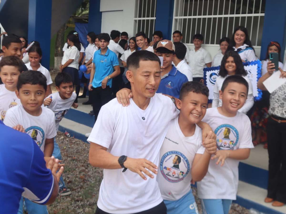 Shin Fujiyama inaugura edificio educativo en Ilanga, Colón, con apoyo de Nayib Bukele