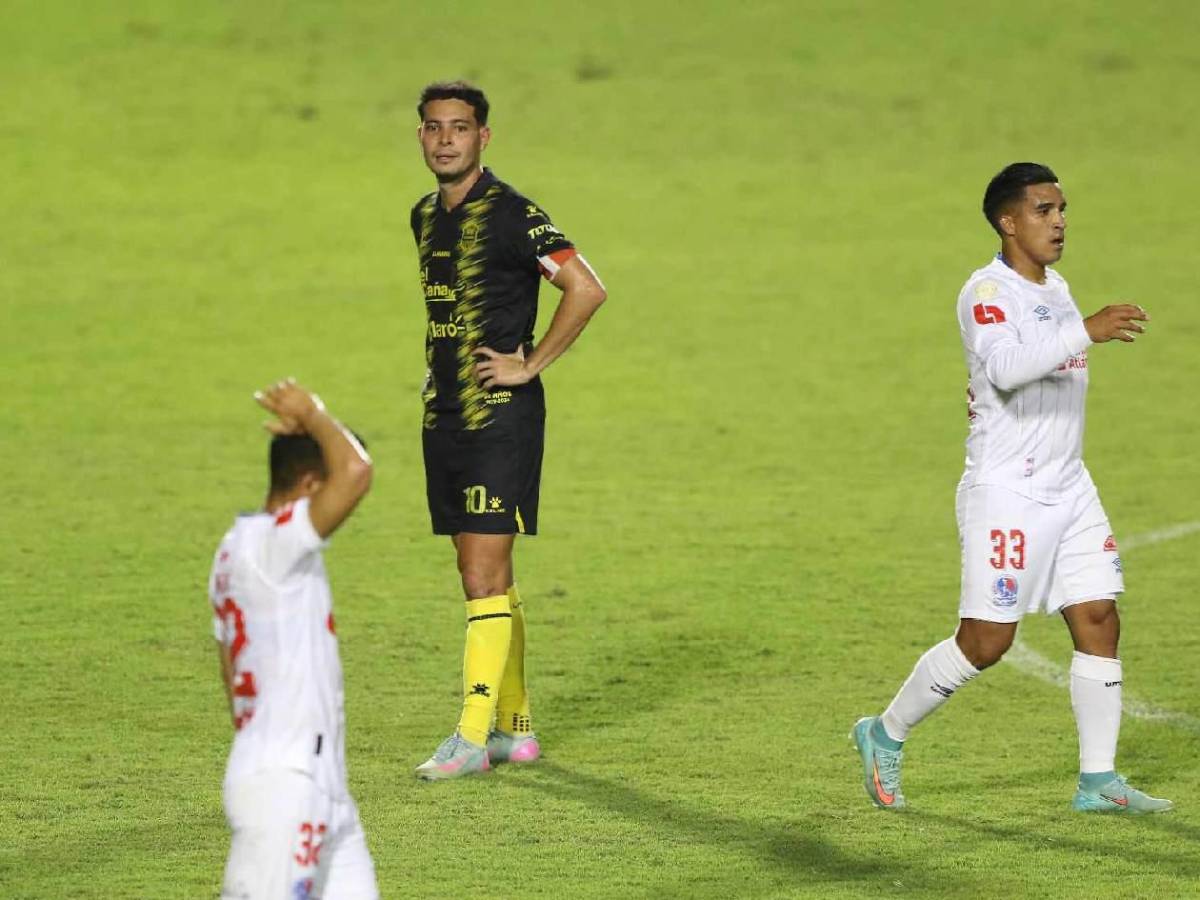 Real España hundido, decepción y así reaccionó Jeaustin tras perder la final ante Olimpia