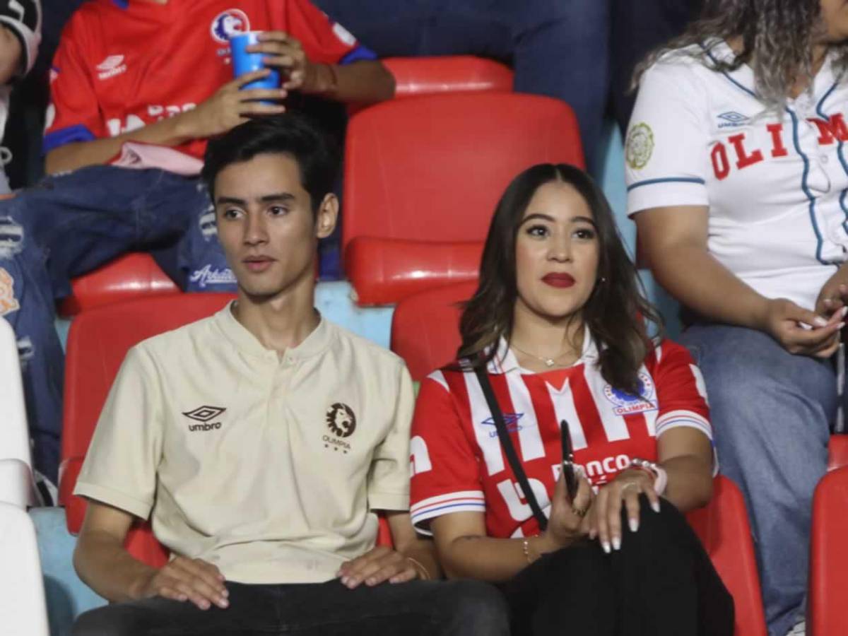 Bellas chicas del Olimpia-Marathón, festejo de Edwin Rodríguez y enfado de Lavallén