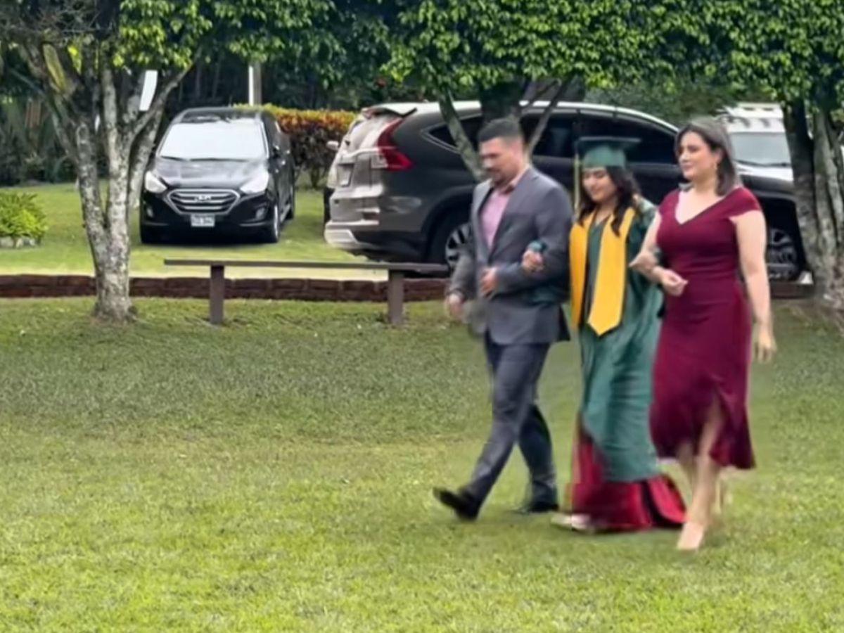 Cesia Mejía presume que su hija se graduó con honores: Mi primer gran amor