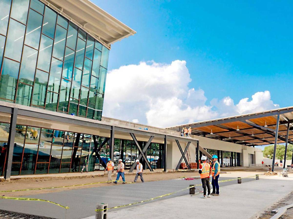 La asombrosa transformación del aeropuerto Juan Manuel Gálvez de Roatán