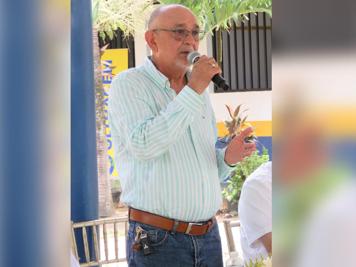 Cemento Ultracem construye en la educación de Choloma