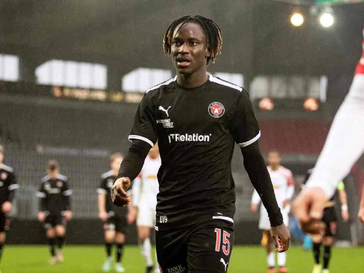 Terrible: Apuñalan a futbolista en Europa y esto informan sobre su estado