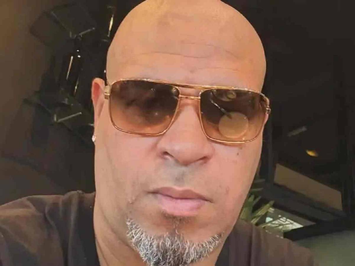 Estafan a madre de Adriano y él lanza amenaza: Vas a ver al diablo bajar...