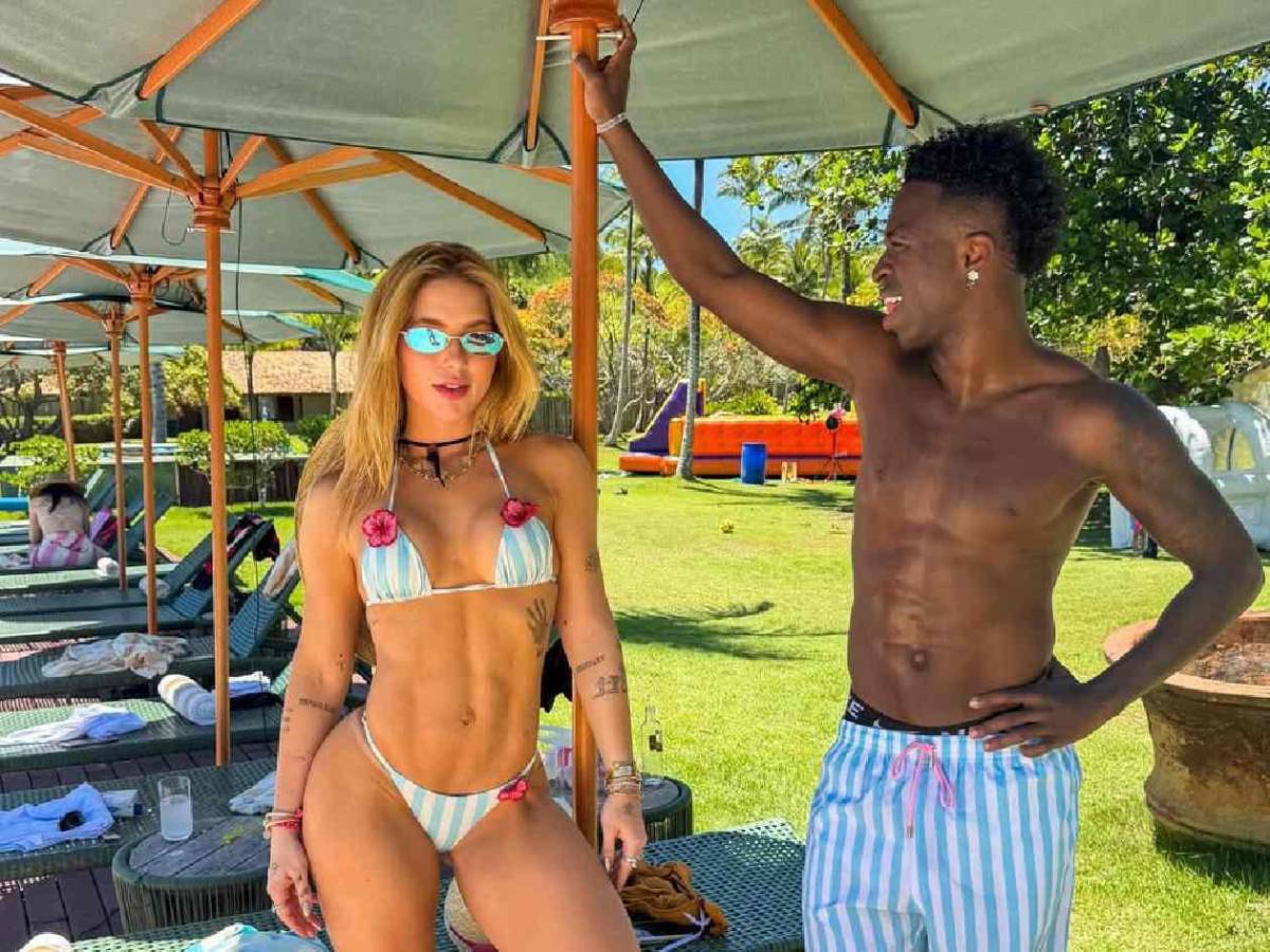 Novia de Vinicius sorprende besando a otro hombre; el brasileño reacciona