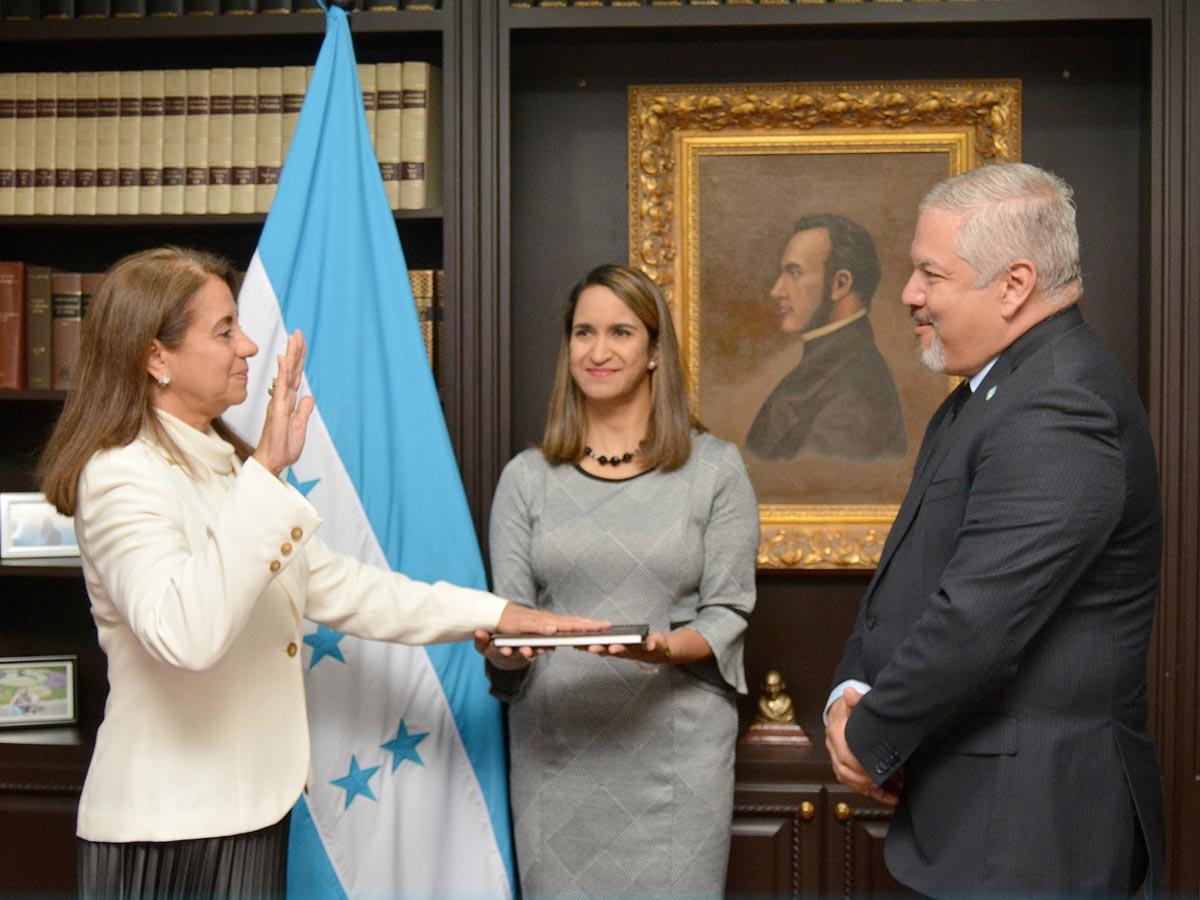 Sonia Leticia Cruz, nueva embajadora de Honduras en República Dominicana