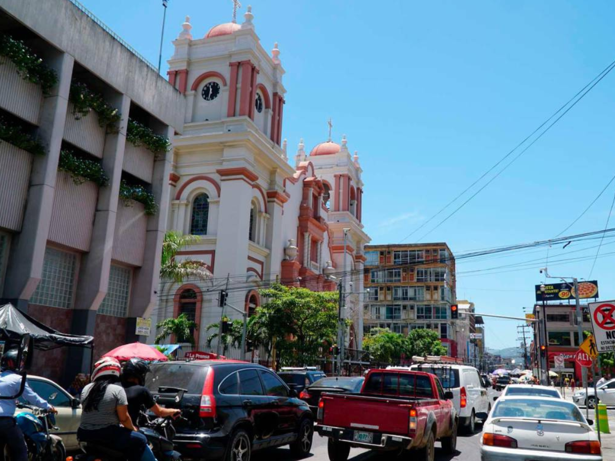 Temperaturas cálidas y presencia de humo y bruma ligera en Honduras
